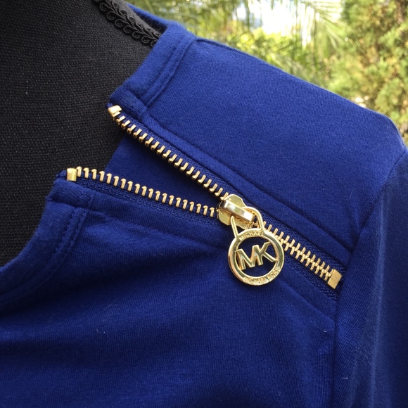 Blue Tee Ruched Flattering & Forgiving Size L NWOT - Picture 2 of 8